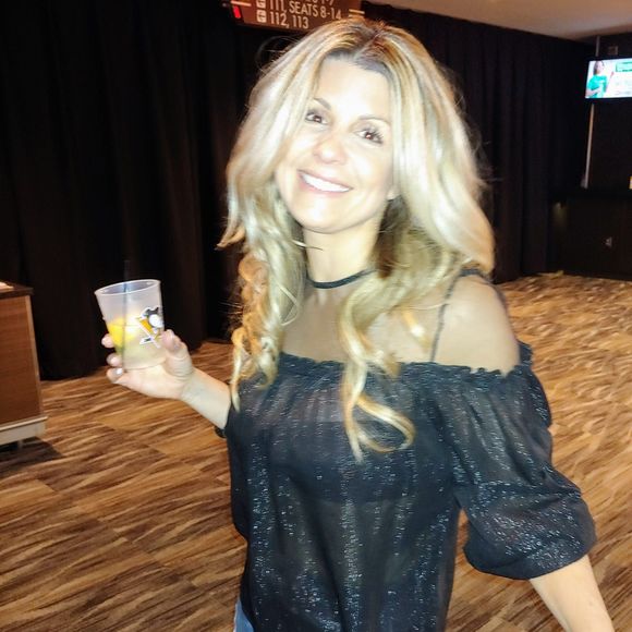 Meet your Posher, Casey - Picture 1 of 1